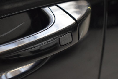 Porsche Cayenne S 4.8 Tiptronic AWD (400 л. с.)