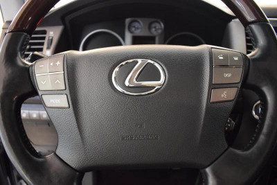 Lexus LX 570 5.7 AT (367 л.с.) 4WD