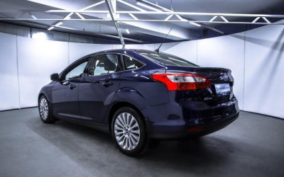 Ford Focus 1.6 PowerShift (105 л. с.)