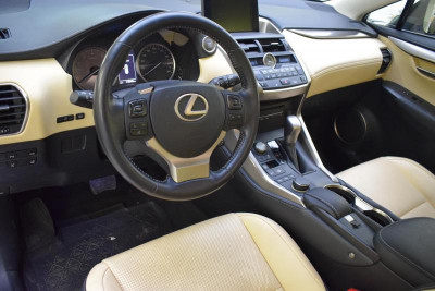 Lexus NX 200t 2.0 AT (238 л.с.) 4WD Progressive