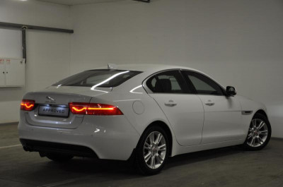 Jaguar XE 2.0 D AT (180 л. с.) Pure
