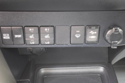 Toyota RAV4 2.0 CVT (146 л. с.)