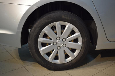 Chevrolet Cruze 1.6 MT (109 л. с.)