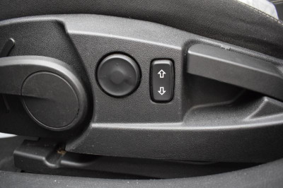 Opel Insignia 1.6 Turbo MT (180 л. с.)