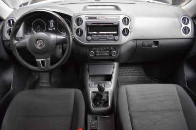 Volkswagen Tiguan 1.4 TSI BlueMotion MT (122 л. с.)