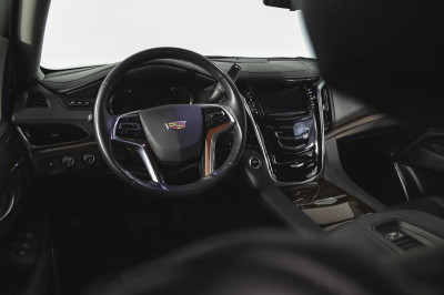 Cadillac Escalade 6.2 V8 АТ 4WD (426 л.с.) Luxury