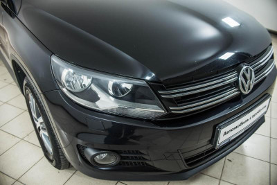 Volkswagen Tiguan 1.4 TSI BlueMotion DSG (150 л. с.) Avenue