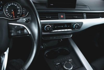 Audi A4 1.4 TFSI S tronic (150 л. с.)