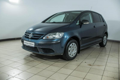 Volkswagen Golf 1.6 MT (101 л.с.)