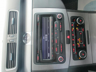 Volkswagen Passat 1.8 TSI MT (152 л. с.)