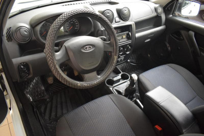 LADA Granta седан 1.6 MT 8кл (2181) (87 л. с.) Standard