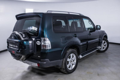 Mitsubishi Pajero 3.8 AT (250 л. с.)