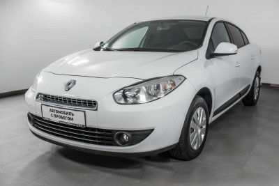 Renault Fluence 1.6 AT (110 л. с.)
