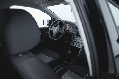 Volkswagen Polo 1.6 MT (105 л. с.)
