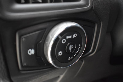 Ford Focus 1.6 MT (105 л. с.)