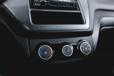 Kia Rio 1.4 MT (107 л. с.)