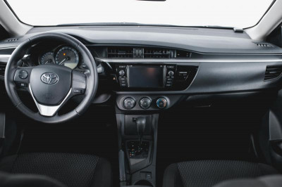 Toyota Corolla 1.6 CVT (122 л. с.) Комфорт