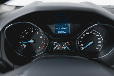 Ford Focus 1.6 MT (125 л. с.)