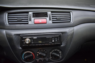 Mitsubishi Lancer 1.6 MT (98 л. с.)