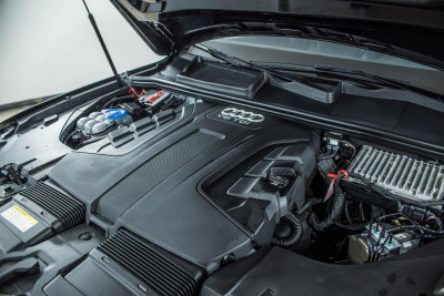 Audi Q7 3.0d AT (249 л.с.) 4WD