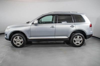 Volkswagen Touareg 2.5 TDI AT (174 л. с.)