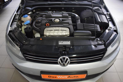 Volkswagen Jetta 1.4 TSI DSG (150 л. с.)