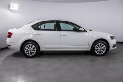 ŠKODA OCTAVIA 1.6 MPI AT (110 л.с.) Style