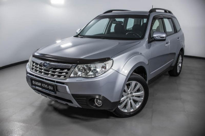 Subaru Forester 2.0 AT (150 л.с.) 4WD