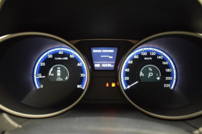 Hyundai ix35 2.0 AT 2WD (150 л. с.)
