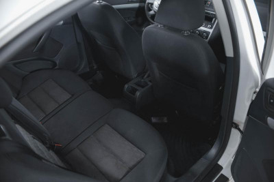 ŠKODA Octavia 1.6 MultiFuel MT (102 л. с.)