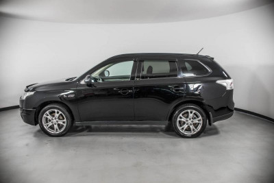 Mitsubishi Outlander 2.0 CVT 4WD (146 л. с.)