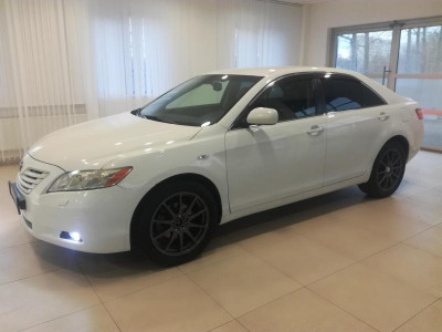 Toyota Camry 2.4 VVT-i AT (167 л. с.)