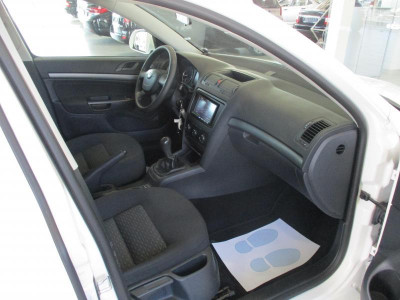 ŠKODA Octavia 1.4 MPI MT (80 л. с.)