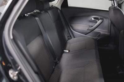 Volkswagen Polo 1.6 MT (105 л. с.)