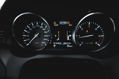 Land Rover Range Rover Evoque 2.2 SD4 AT (190 л. с.)