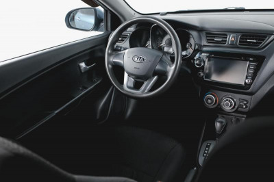 Kia Rio 1.4 AT (107 л. с.)