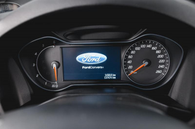 Ford Mondeo 2.0 Duratorq TDCi AT (140 л. с.)