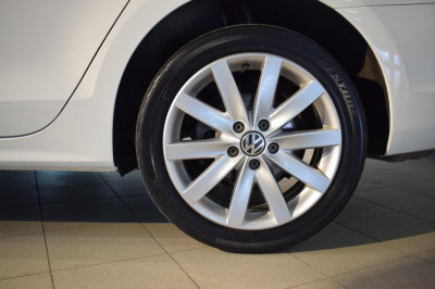 Volkswagen Jetta 1.4 TSI MT (150 л. с.)