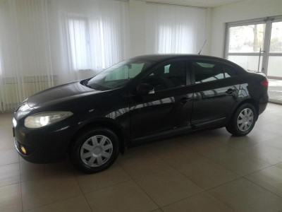 Renault Fluence 1.6 MT (110 л. с.)