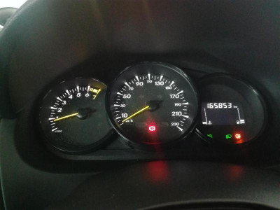 Renault Fluence 1.6 MT (110 л. с.)