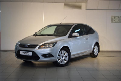 Ford Focus 1.6 MT (101 л. с.)