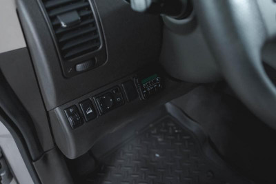 Nissan Pathfinder 2.5 dCi Turbo AT AWD (190 л. с.)