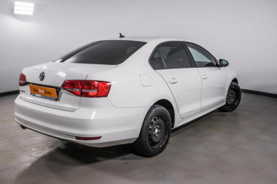 Volkswagen Jetta 1.6 MPI AT (110 л. с.) Trendline