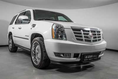 Cadillac Escalade 6.2 AT (409 л.с.) 4WD