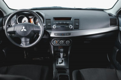 Mitsubishi Lancer 1.8 CVT (143 л. с.)