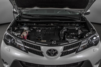 Toyota RAV4 2.0 CVT (146 л. с.)