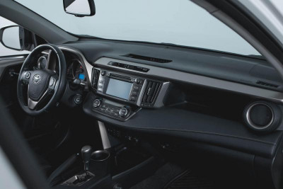 Toyota RAV4 2.0 CVT (146 л. с.)