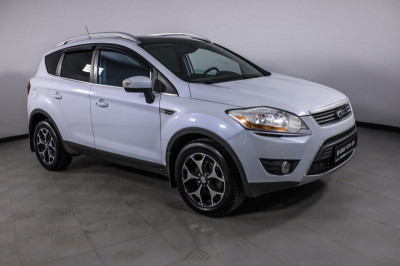 Ford Kuga 2.0 TDCi MT AWD (136 л. с.)