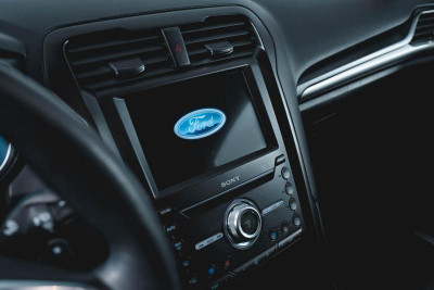 Ford Mondeo 2.0 AT (240 л.с.)