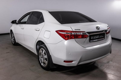 Toyota Corolla 1.6 CVT (122 л. с.)